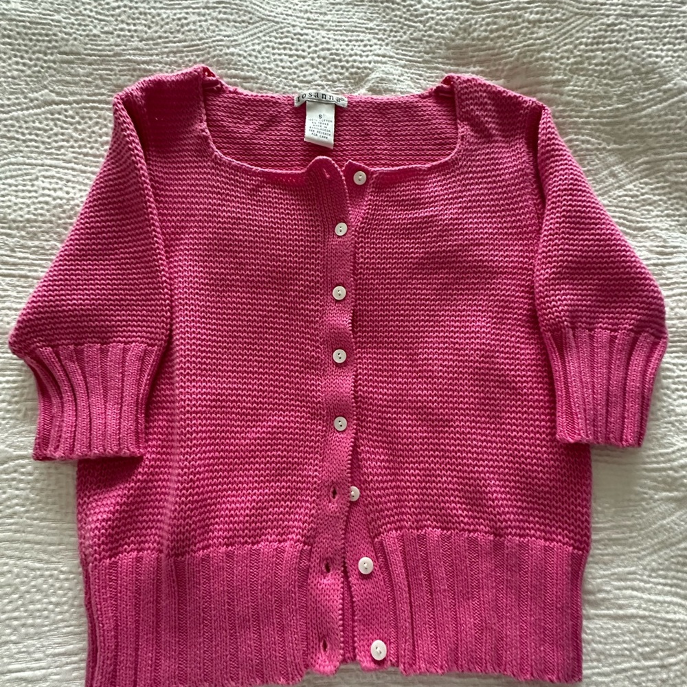 Short sleeve knit sweater